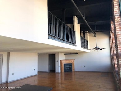 324 Allen St unit 11, West Hazleton, PA 18202 - photo 4