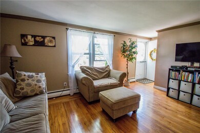 74 Vanderbilt Rd, Warwick, RI 02886 - photo 3