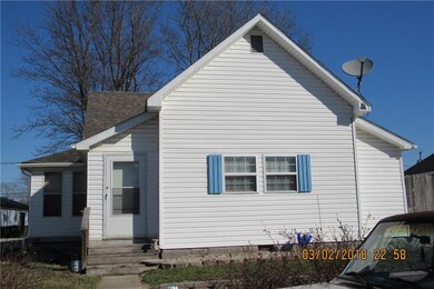 130 E 11th St, Lapel, IN 46051 - photo 2