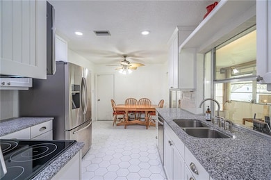 7422 NW 72nd Terrace, Tamarac, FL 33321 - photo 4