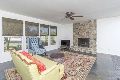 Living room 1