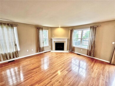 3677 Clauss Dr, Macungie, PA 18062 - photo 4