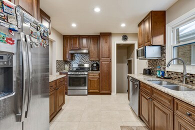 6319 N Albany Ave, Chicago, IL 60659 - photo 7