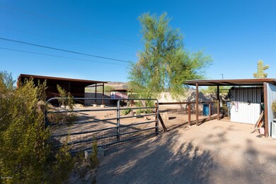 Corral & Tack Shed