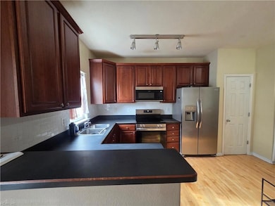 134 S Kentucky Ave unit B, Virginia Beach, VA 23452 - photo 3