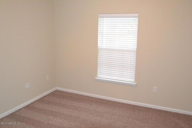 11556 Pleasant Creek Dr, Jacksonville, FL 32218 - photo 4