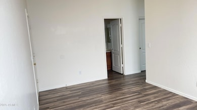 10018 W Winslow- Media.Family room 2 5.