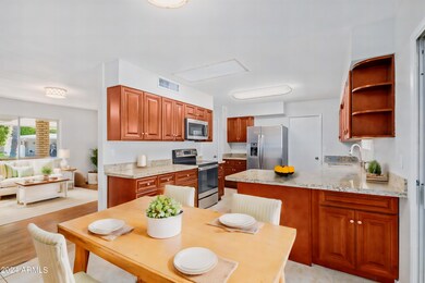 10844 W Cheryl Dr, Sun City, AZ 85351 - photo 6