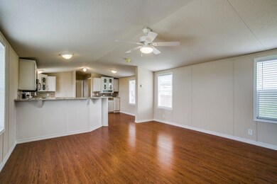 104 Layfield Ln, Rhome, TX 76078 - photo 5