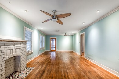 701 E 13th St, Houston, TX 77008 - photo 6