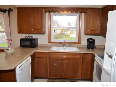 358 Rosebrock St, North Tonawanda, NY 14120 - photo 4