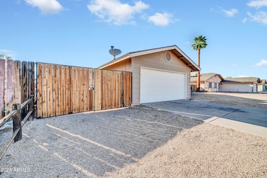 11044 N 75th Dr-3