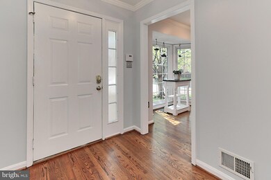 11704 Great Owl Cir, Reston, VA 20194 - photo 6