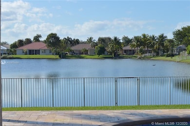 5033 Sweetwater Terrace, Cooper City, FL 33330 - photo 5