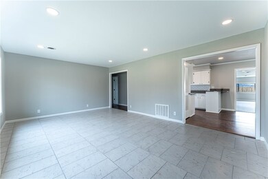 611 E Butler, Prairie Grove, AR 72753 - photo 7