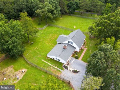 2014 Crums Church Rd, Berryville, VA 22611 - photo 6