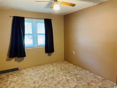 1218 5th St, Onawa, IA 51040 - photo 3