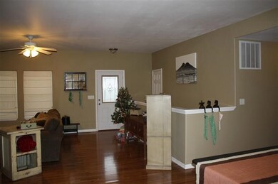 623 E 4th St, Hugoton, KS 67951 - photo 3