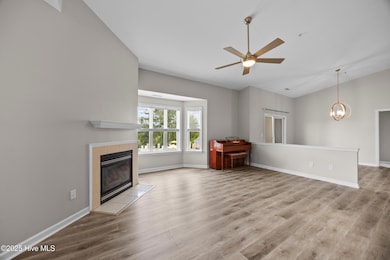 211 Fullford Ln
