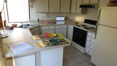 201 E Highcourte Ln, Tucson, AZ 85737 - photo 4