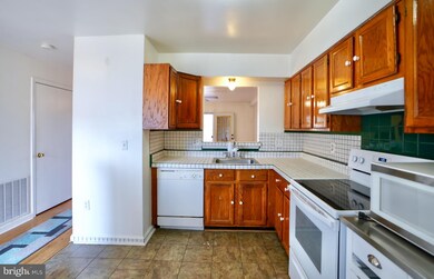 7784 Gateshead Ln, Manassas, VA 20109 - photo 6