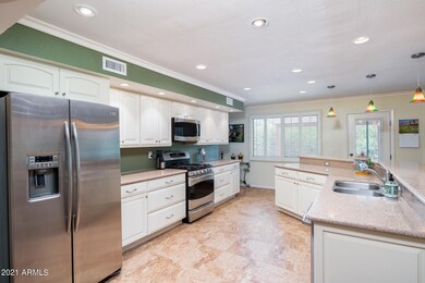 8311 E Via De Dorado Kitchen Appliances