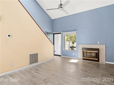 207 Cheyenne Ct unit 207, Asheville, NC 28803 - photo 3