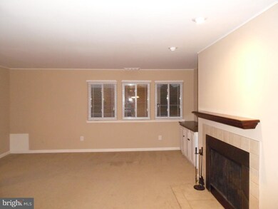 406 Independence Dr, Harleysville, PA 19438 - photo 3