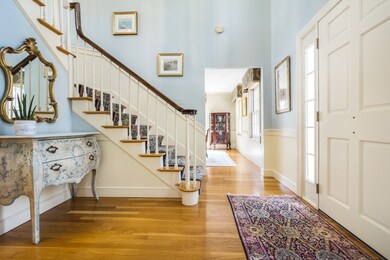 3 Arrowhead Ln, Milton, MA 02186 - photo 2