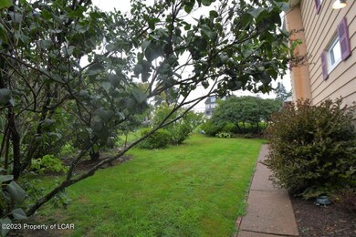 25 Tobin Ln, Kingston, PA 18704 - photo 3