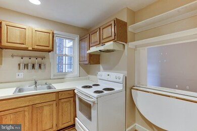 918 N Calvert St unit B, Baltimore, MD 21202 - photo 5