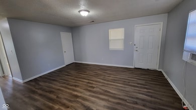 6149 Commodore Dr, Indianapolis, IN 46219 - photo 4