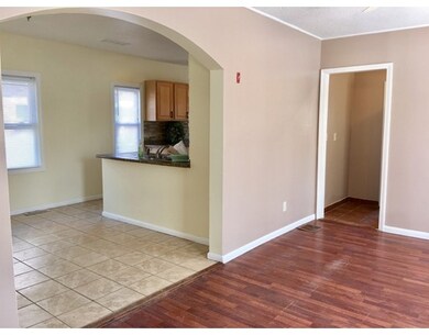 31 Emily St, Springfield, MA 01109 - photo 7