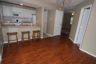 kitchen eating area