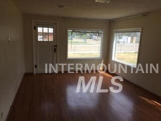 323 S Diamond St, Nampa, ID 83686 - photo 6