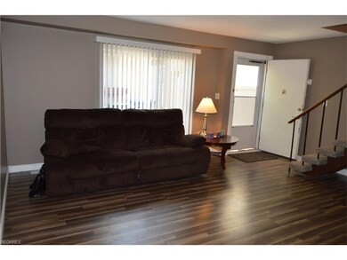 26589 Central Park Blvd unit 26589, Olmsted Falls, OH 44138 - photo 4