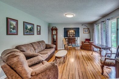 LIVING ROOM - DINING ROOM