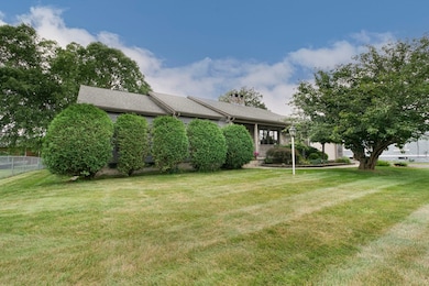 74 Ray St, Ludlow, MA 01056 - photo 3