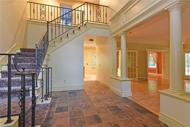 Foyer/Staircase