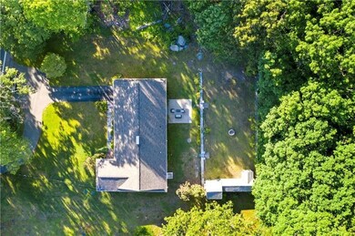 960 Pippin Orchard Rd, Cranston, RI 02921 - photo 3