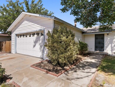 321 7th St, Fernley, NV 89408 - photo 4