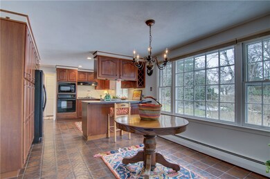 21 Ladderlook Rd, Warwick, RI 02886 - photo 5