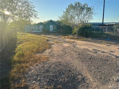 1705 Presidio Cir W, Alamo, TX 78516 - photo 2