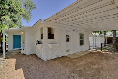 935 E 53 1 2 St, Austin, TX 78751 - photo 3