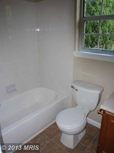 6841 Littlewood Ct, Sykesville, MD 21784 - photo 7