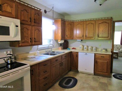 120 N. Spring - Kitch 2