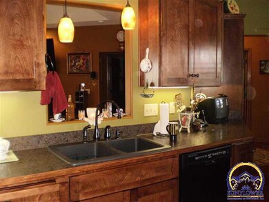 3408 SW Shunga View Ct, Topeka, KS 66610 - photo 5