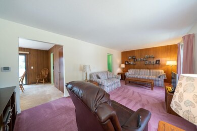 1738 Mapleview St. S.E., Kentwood, MI 49