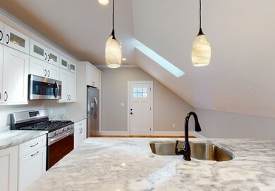 162 Bridge St unit 3, Salem, MA 01970 - photo 4