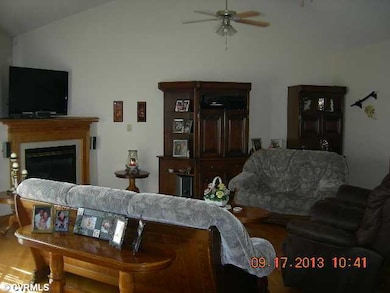 Den/Family/Great Room